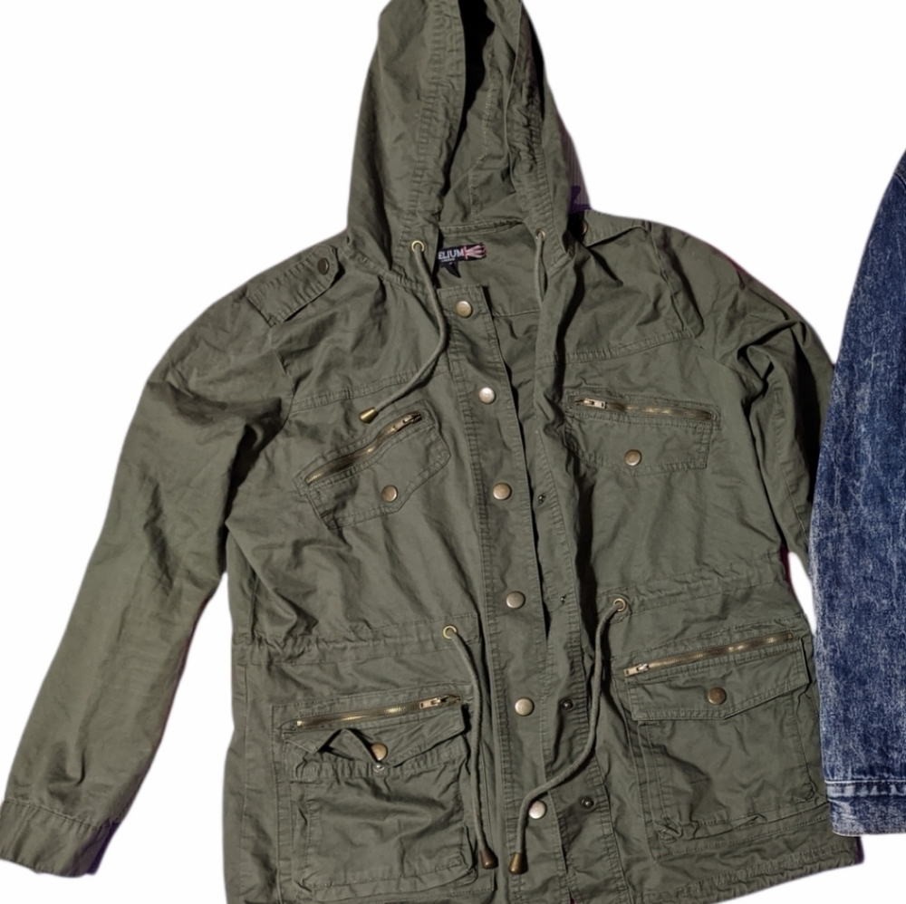🔹️Army green jacket